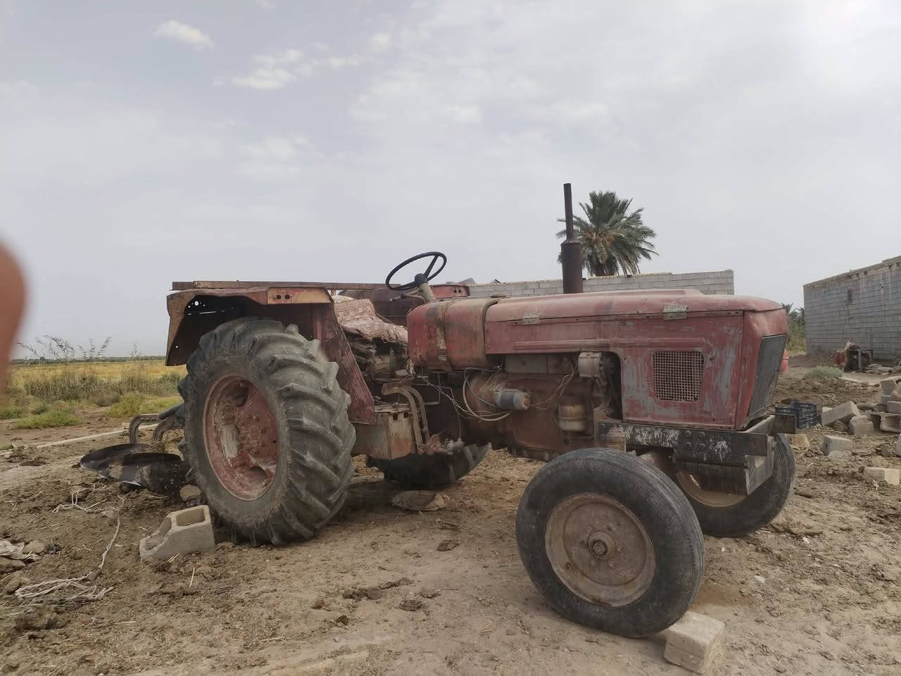 سلام عليكم البيع عنترمديل87 محرك كير وكسن مكفوله كفاله عامه وضع شريكه جاهز نكره سلف مكان ميسان مكلف بلنشر ***********
