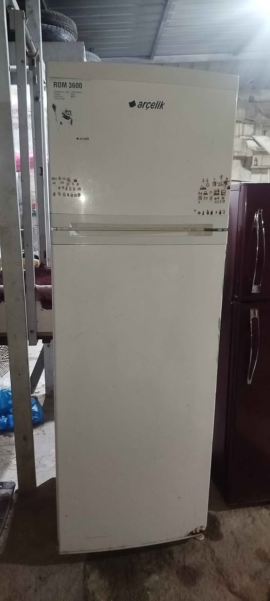 ثلاجات للبيع في كربلاء شرط الشغل 
سعر الثلاجه الوحده 125الف 
للاستفسار ***********
               *********** كربلاء, العراق
