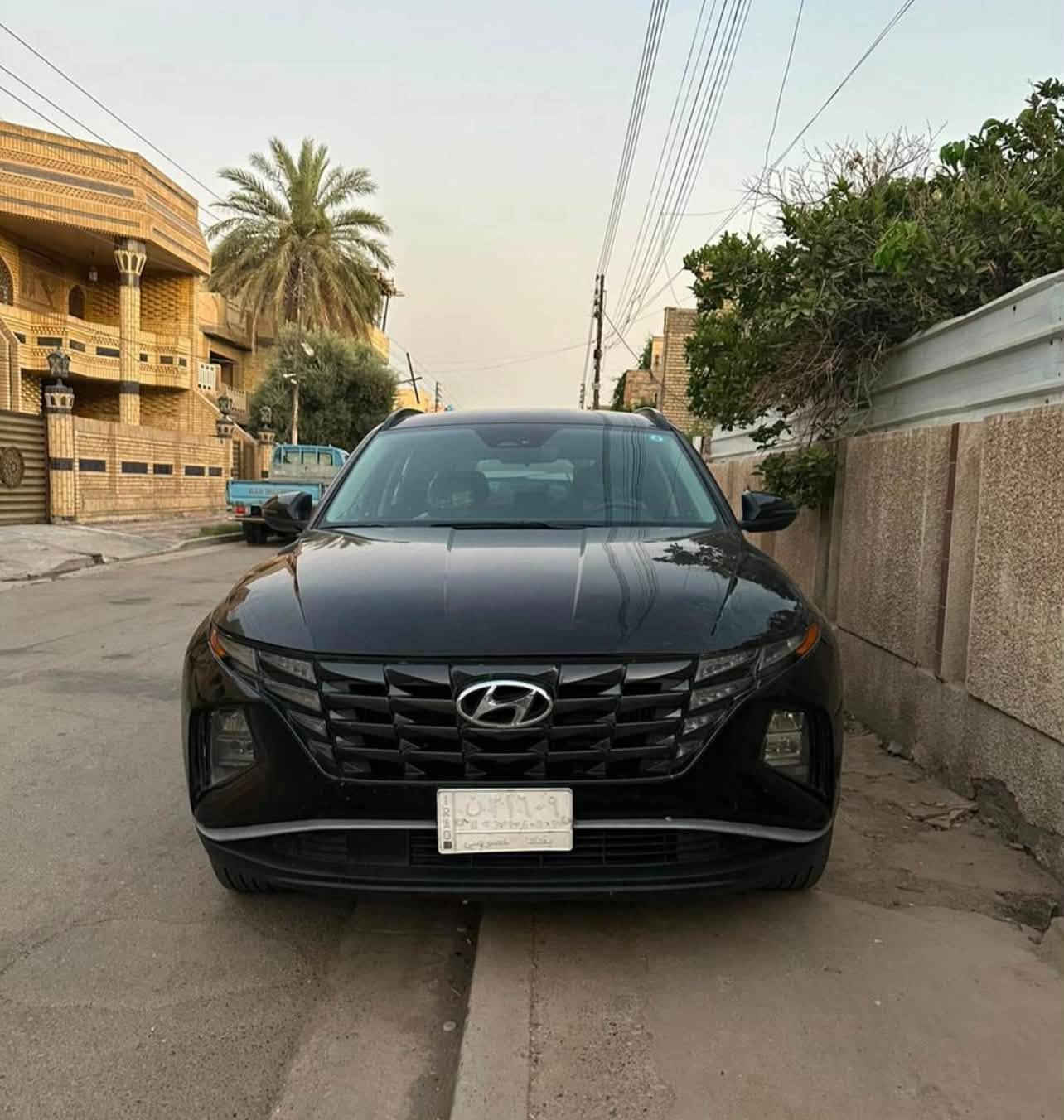 سلام عليكم 
توسان 2023 رقم بغداد 
السونار بلمنشور 
وارد امريكي 
ماشيه 140km
بغداد السيديه او اليرموك 
***********
