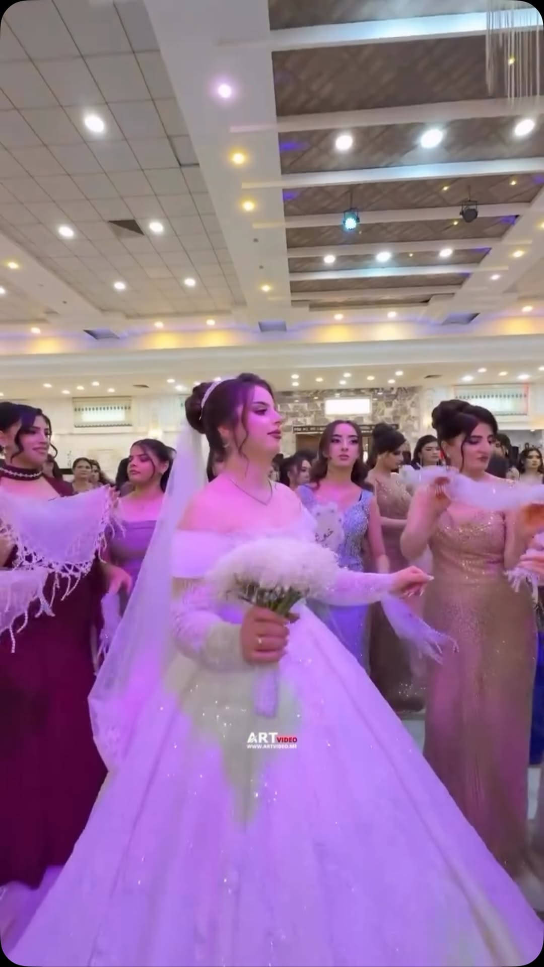 فساتين عروس • دهوك • فيديو