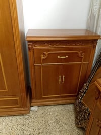 غرفة خشاب • نظيفة • مستعمله قليل