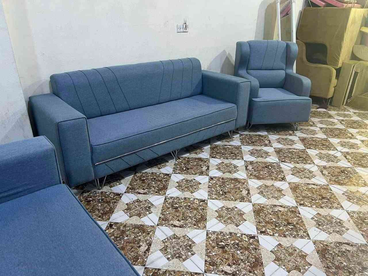 ئةم تاقم قةنةفة ١٠نةفةريية
بؤفرؤشتن لؤك لؤكة بيعيبة 
ئيسفةنجي ١٠سانتيمة 
ژم***********
شوين كةلار سةرجادةي ئاوارةكان
