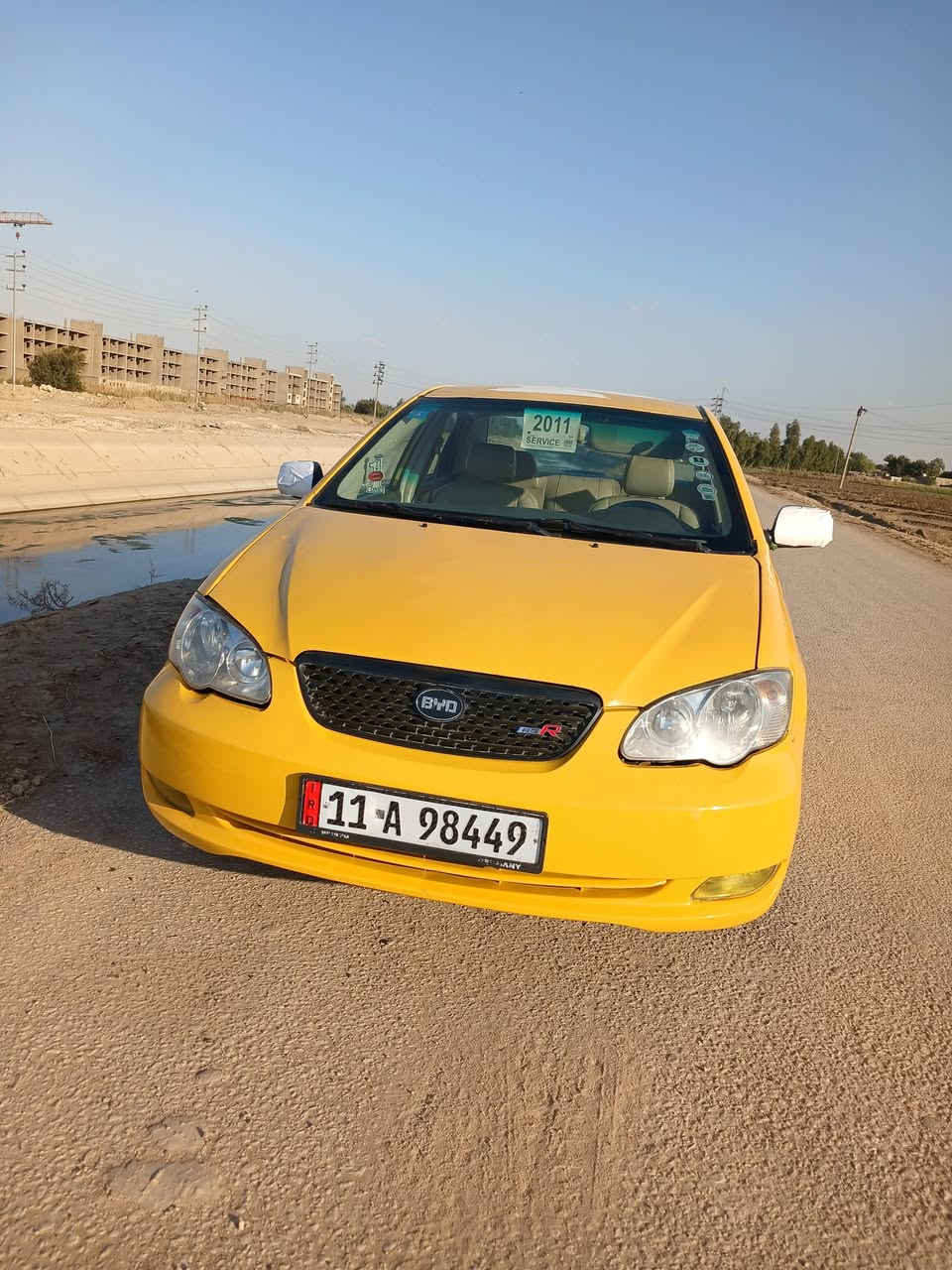 السلام عليكم بي وايدي F3 2011 سياره جاهزه تخم تاير حداديه باتري دينمو صار ٢٠ يوم معمره جاهزه من دعاميه لدعاميه ماتصرف عليه الف سنويه بأسمي مصفره هيئه وغرامات  ***********

