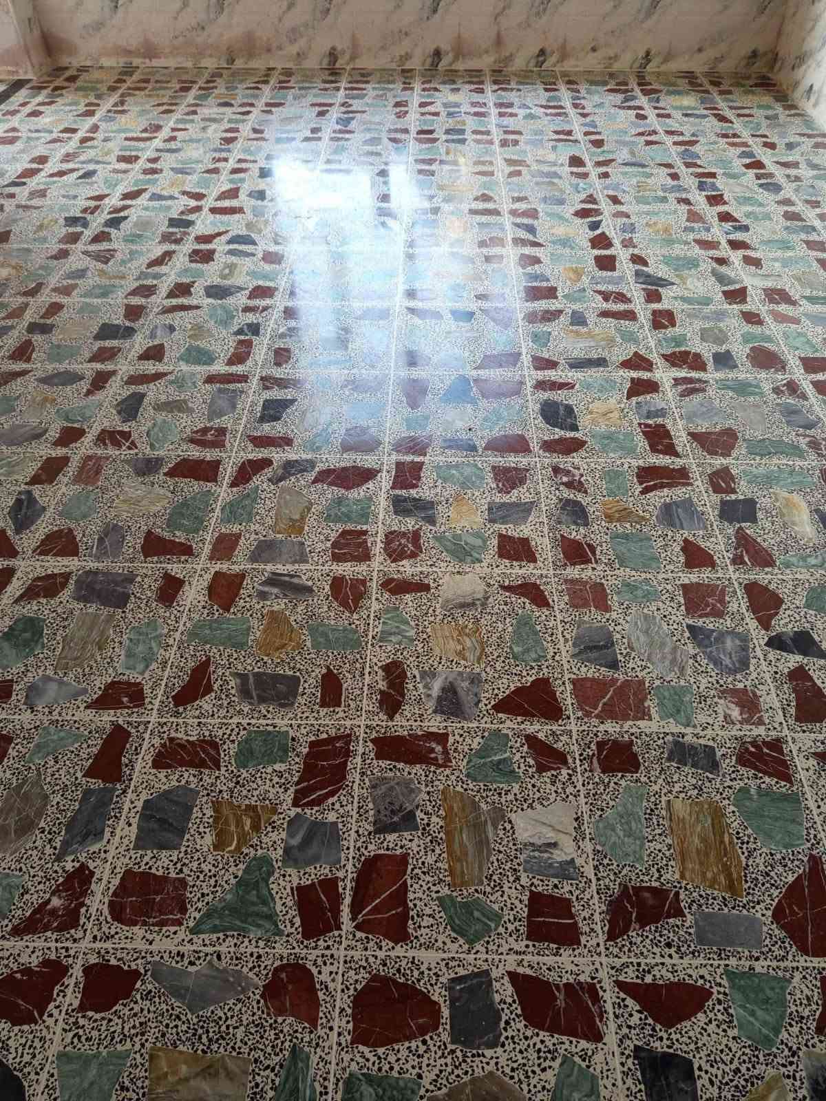 كادر عراقي ابن بلدك وشرط شغل درجه اولى وستلام مهندسين ركز مو مهندس مهندسين شكم خلفه تريد 123456موجودين تطبيك كافة السيراميك وأرضيات الكاشي والمرمر  والبورسلين والدرج وأعمال  الترميم وعمل لوح البورسلين شغل درجه اولى كادر  مكان العمل محافظات   واتساب مفتوح ***********
جدران ب8
الارضيه 7
شرط استلام مهندس وبيك خير وتدلل

نص مكتوب في الصور:
- AI QUAD CAMERA REDMI NOTE 9S احمدعيدالشاعر