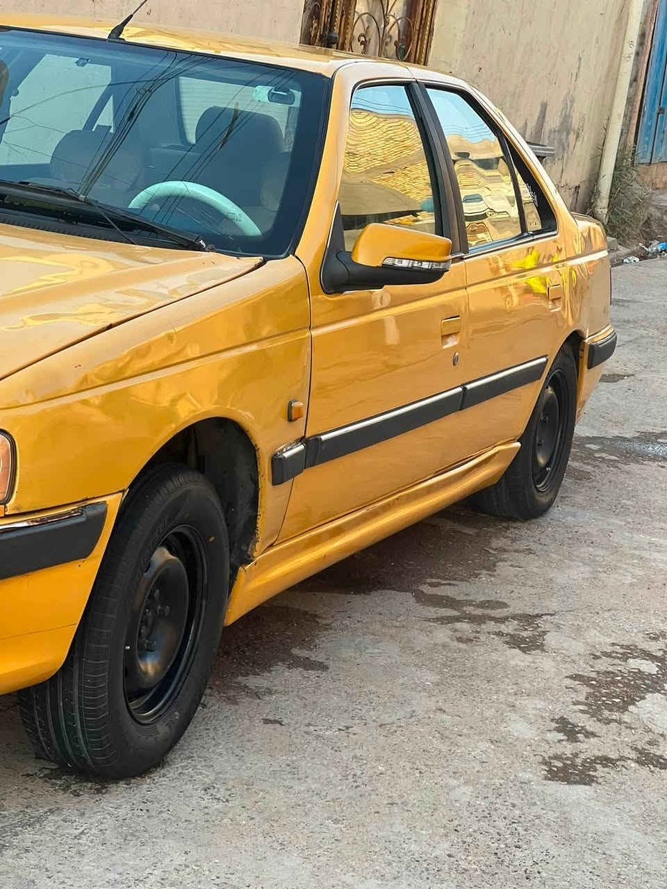 سلام عليكم
بيجو بارص ٢٠١٥ مكينه كير مكفولات تبريد خير من الله 
تخم تايرات.صدر جديد غرفه جديده 
بيه تعمير الجاملقات الخلفيه خياس 

سياره كدام عينك شوف وخابر 
ترهم اقصاد مقدمه ١٥  وترهم نقد ٣٥ 
مكاني بغداد المعامل 
*********** 
*********** واتساب
