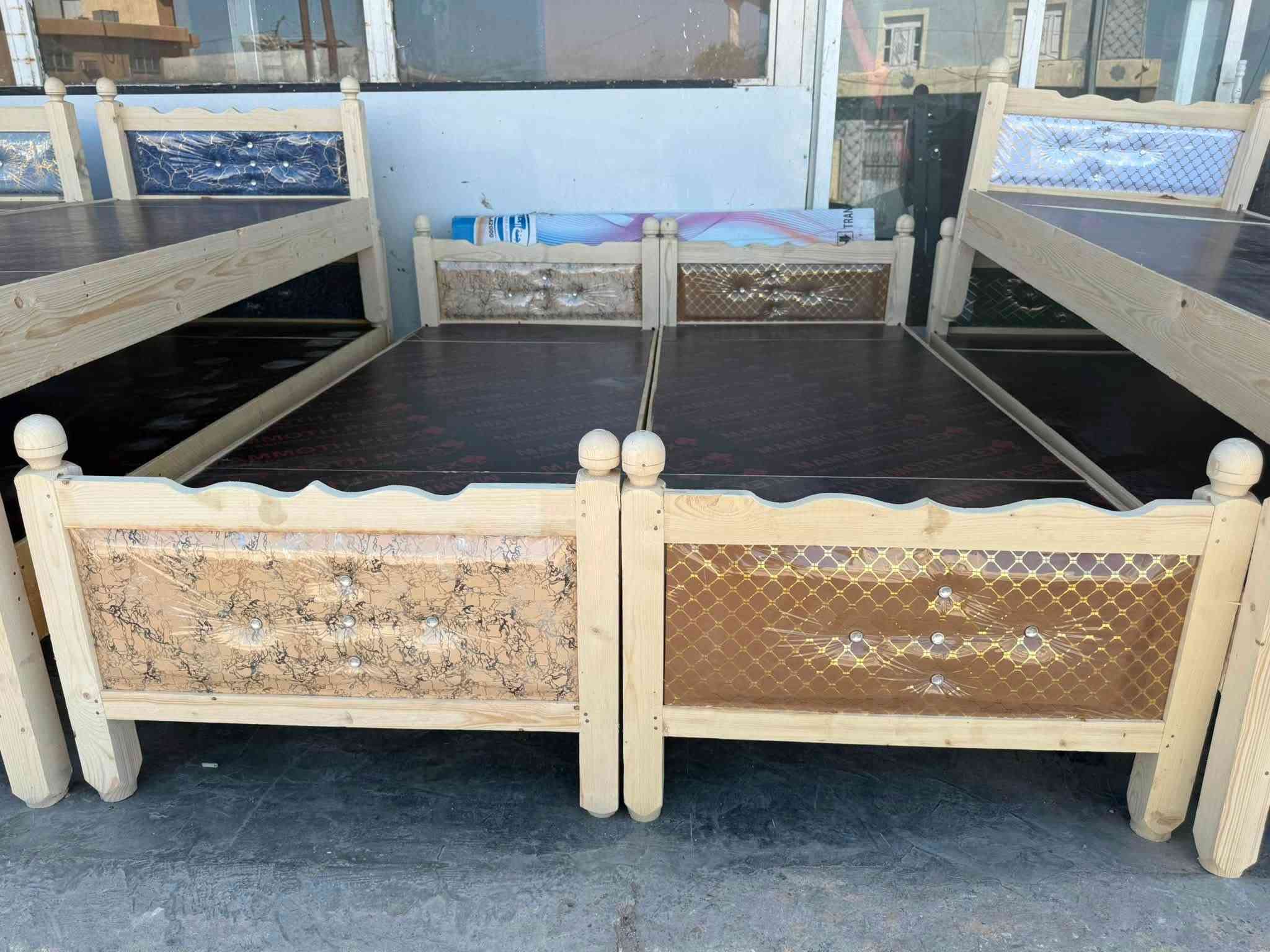 من رخص أدمن موافقه
عرض خاص سعر فقط 50 الف 

عرض 80 

طول مترين من خارج من داخل 1.94 

العنوان الأنبار رأوه 

معرض هيثم واخوانه لبيع الاثاث

مقابيل دائره ماء

يوجد خدمه توصيل أسعار مناسبه

*********** بي وتساب

نص مكتوب في الصور:
- سعر 50 الف فقط
- وحده سعر 50 الف فقط