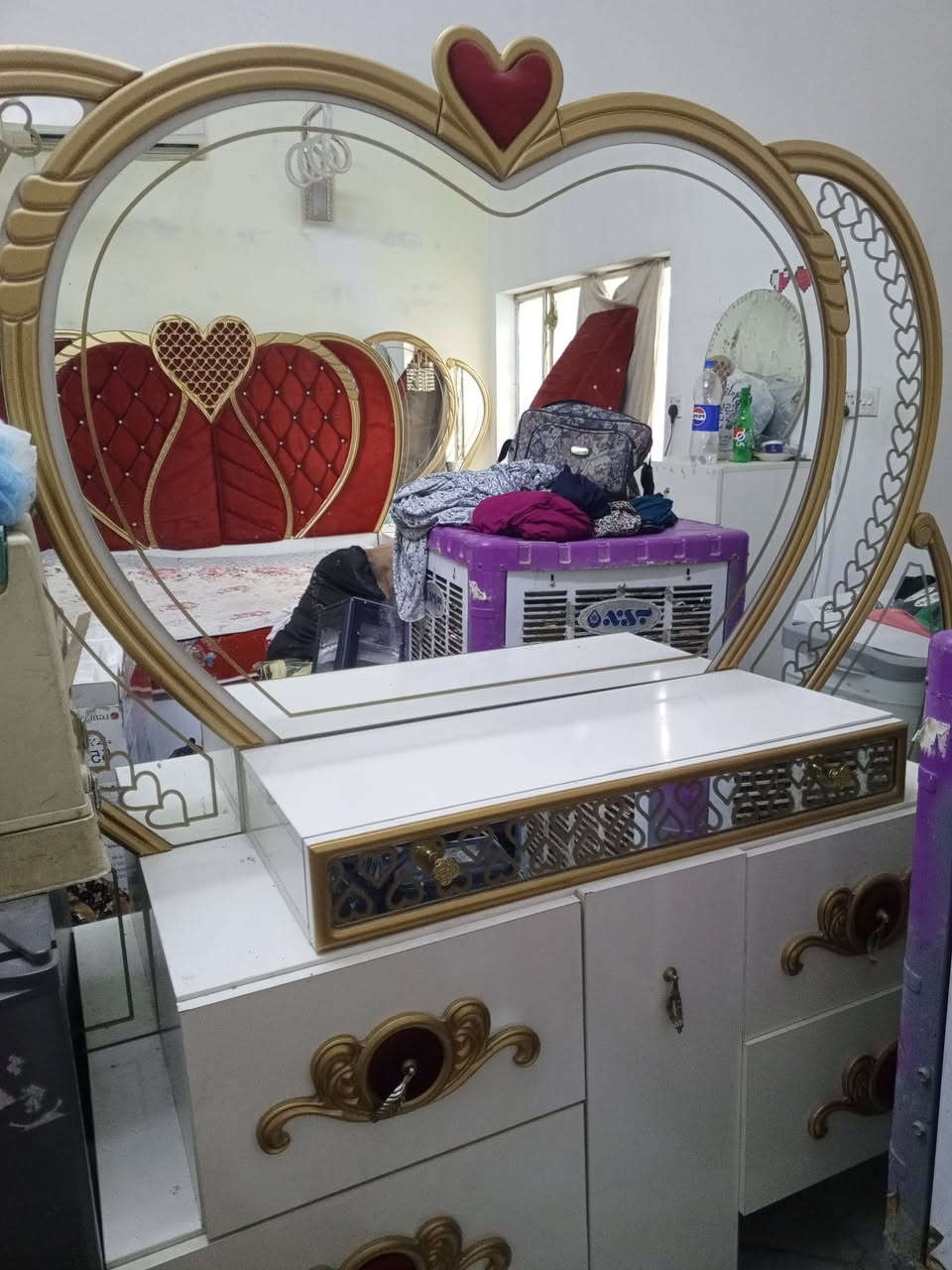 السلام عليكم غرفه تركيه 9قطع للبيع السعر 600
فقط الجك مال خزن خربان رقم ***********
