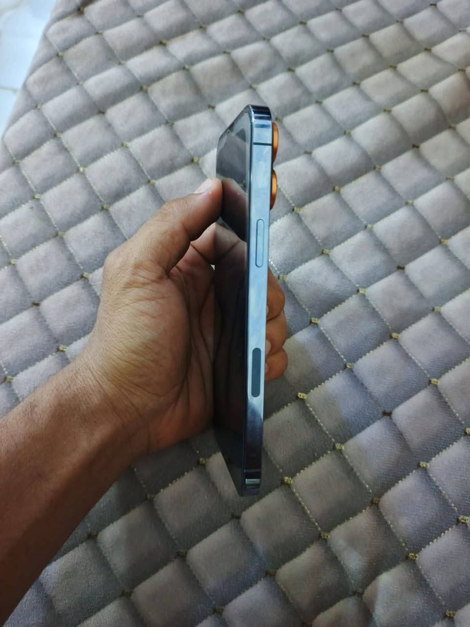السلام عليكم للبيع او المراوس ب دراجة آيفون 13 برو ماكس بطارية 🔋 77 بلادي  تليفون بلادي ما مفتوح ذاكرة 256 نموذج A.  لون بحري السعر عل الخاص. مكاني ديالى دلي عباس ***********
