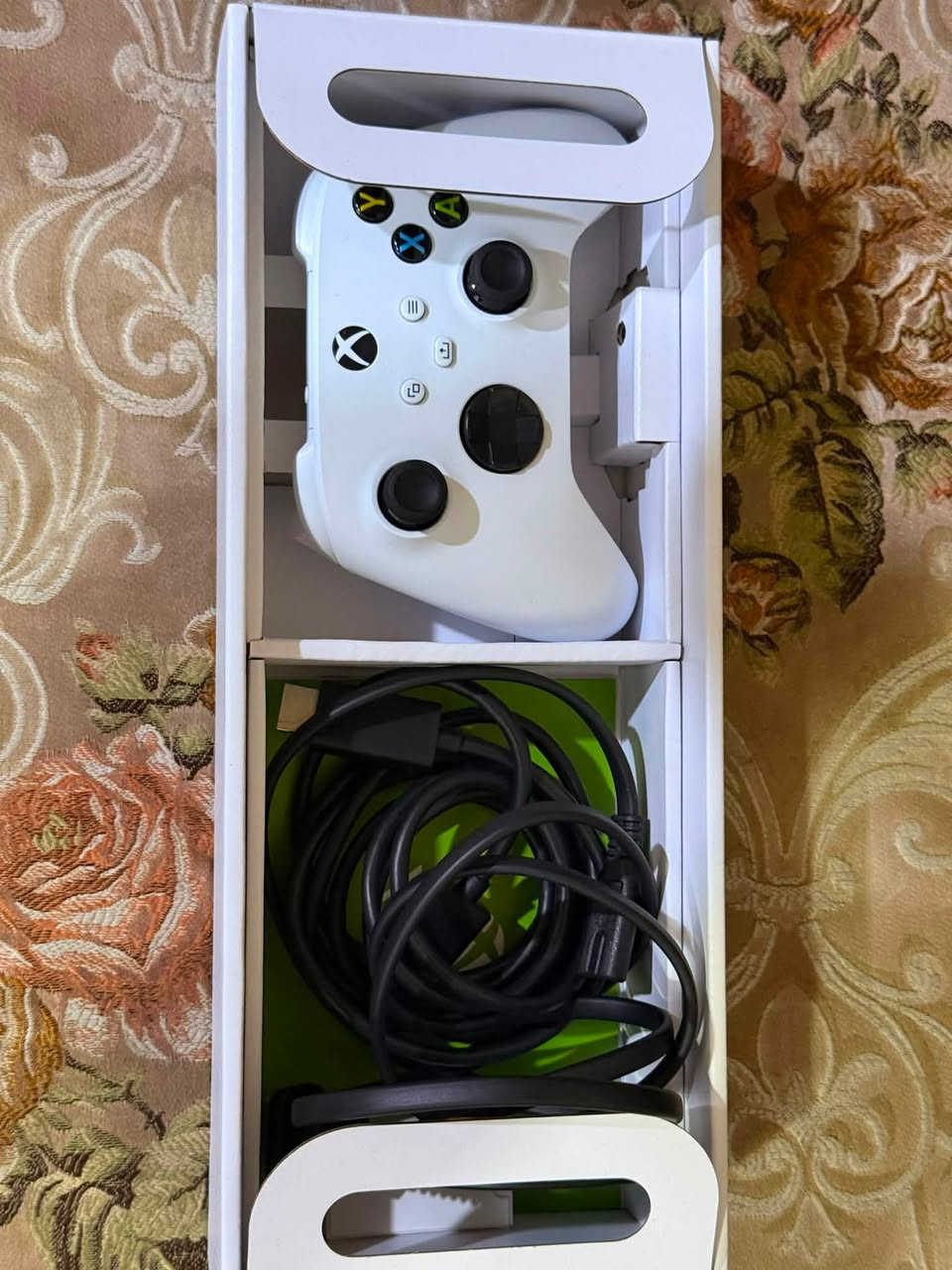 السلام عليكم
XBOX. SERIES S

كامل الملحقات

 نضيف جداً 

نضافه 100%

أستخدام جداً قليل

اصدار 24

غير مفتوح على وضع الشركه 

السعر 450قفل

مع يده كيم سير هديه 

الموقع محافضه النجف 

يتوفر توصيل جميع المحافضات 

للتواصل ***********
