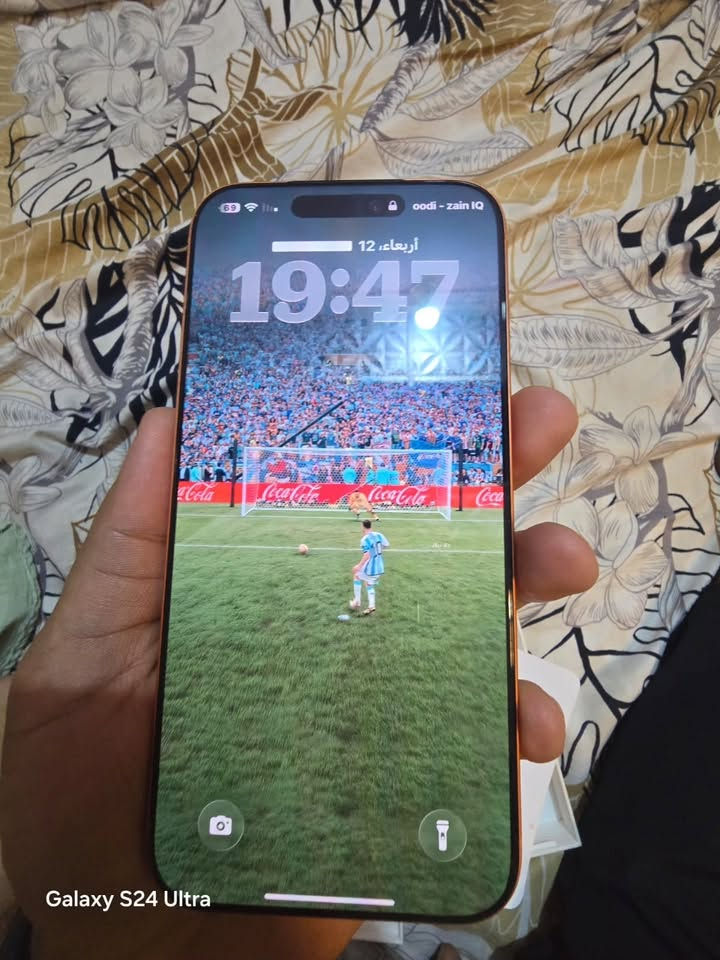 17 برو ماكس az/ شريحه فعليه /ذاكره 256
بطاريه 100 / مشحون 72 مره .مفعل يوم23 بشهر السادس
والنضافه كدامك  .. مكفول من كل شي . 
مكاني شطره ، سعره 1800 

***********

نص مكتوب في الصور:
- Galaxy S24 Ultra