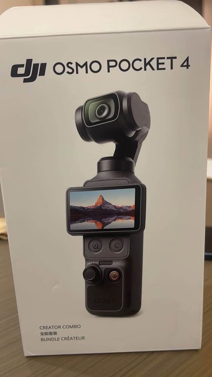 للبيع DJI Osmo Pocket 4 📸

كاميرا DJI Osmo Pocket 4 أصلية، مستخدمة لمدة شهر واحد فقط وبحالة ممتازة جداً.

المواصفات:

* تصوير 4K حتى 240fps
* حساس 1 بوصة CMOS
* شاشة لمس دوّارة
* تثبيت ميكانيكي 3 محاور
* مدى ديناميكي 14 Stop
* تسجيل 10-bit D-Log
* ذاكرة داخلية 107GB
* ActiveTrack 7.0 للتتبع الذكي
* OsmoAudio وإمكانية توصيل عدة ميكروفونات
* تأتي مع كامل ملحقاتها الموضحة بالصور

💰 السعر: 750,000 دينار عراقي
📍 بغداد – المنصور
📦 الاستخدام: شهر واحد فقط

📞 للتواصل: ***********
