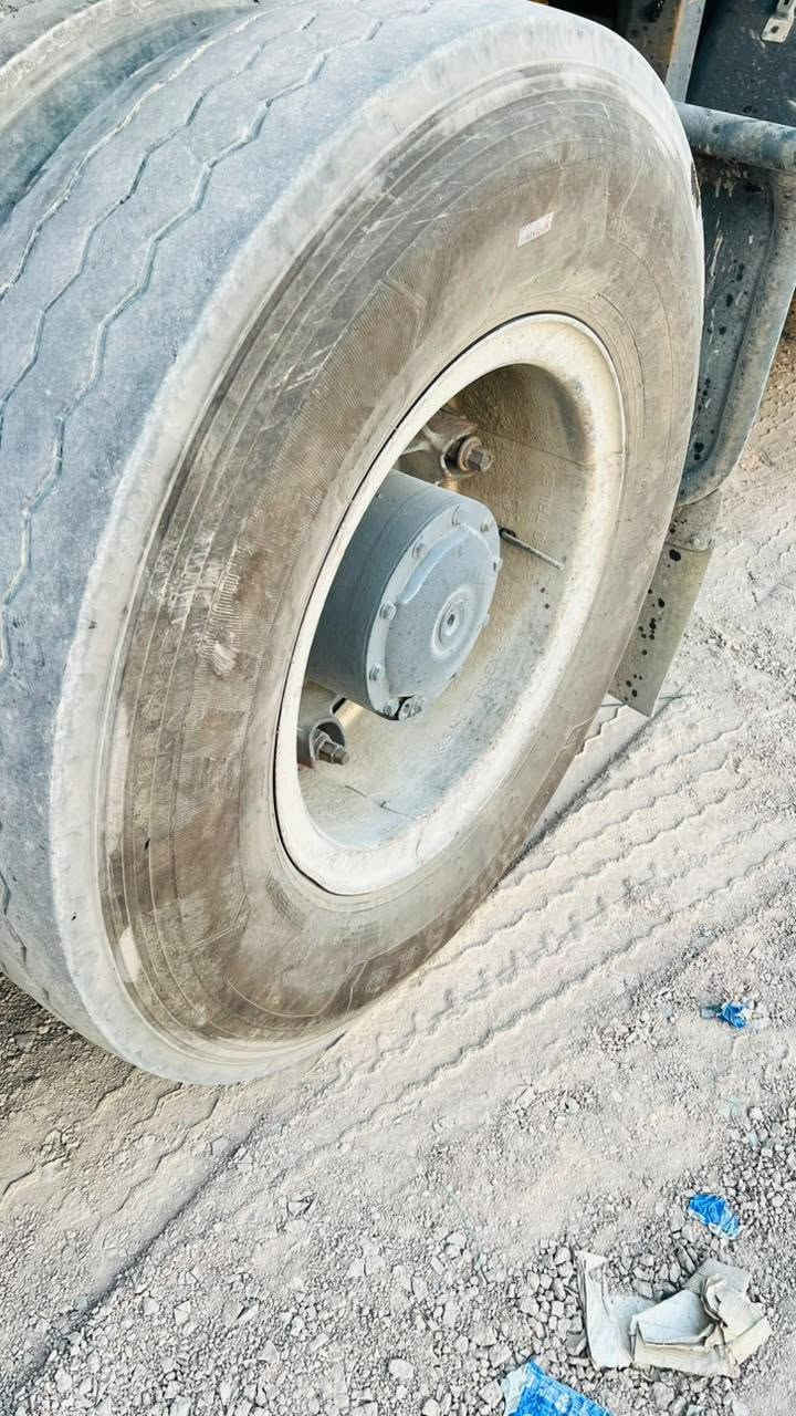 والسلام عليكم 5ازواج كاملات 24 مع الويلات والبراميخ مراوس ب 22 نضيفات او بيع مكانهن سماه
***********
