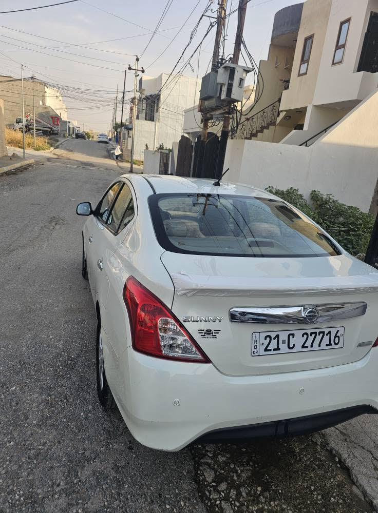 نيسان صني هندي موديل ٢٠١٦ 
٢٠٠ الف ماشي 
بي جاملع امامي سكن صبغ و كارت بباب السايق ٣٠ سم 
فول مواصفات استراد خاص بصمة بلاد و بابين امامي بصمه و صندوك بصمة و تبريد لمس 
تبريد مركزي ويدات نيكل 
سيارا بسمي وبي بطاقة بانزين 
سعرة ٩٢ 
مكانى كركوك
*********** كركوك, العراق

