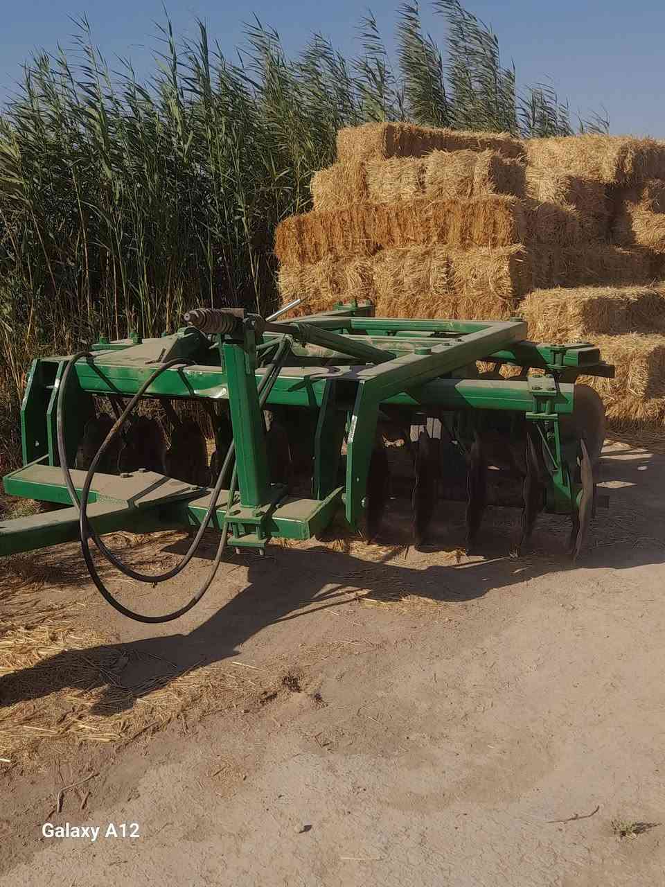 ياالله السلام عليكم دسك عمل للبيع حجم ٢٤ جاهز لشغل مديوم جديد تخم بوربرنات وسبولات وصوج كله جديد بوجه لشغل مابي لاطك ولا لحيم  مكان واسط الصويره  السعر 5,250 وبي مجال ***********
