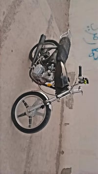 للبيع • دراجة