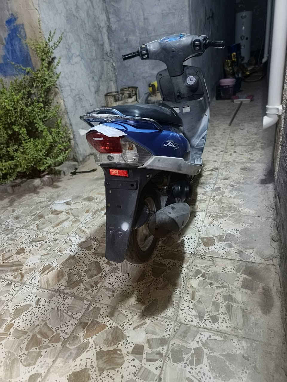 هاي الحلوه للبيع راسلني خاص وبيك خير ودلل دراجه سعرهة 900وبيهة مجال شي قليل دراجه اله كراتين ***********
