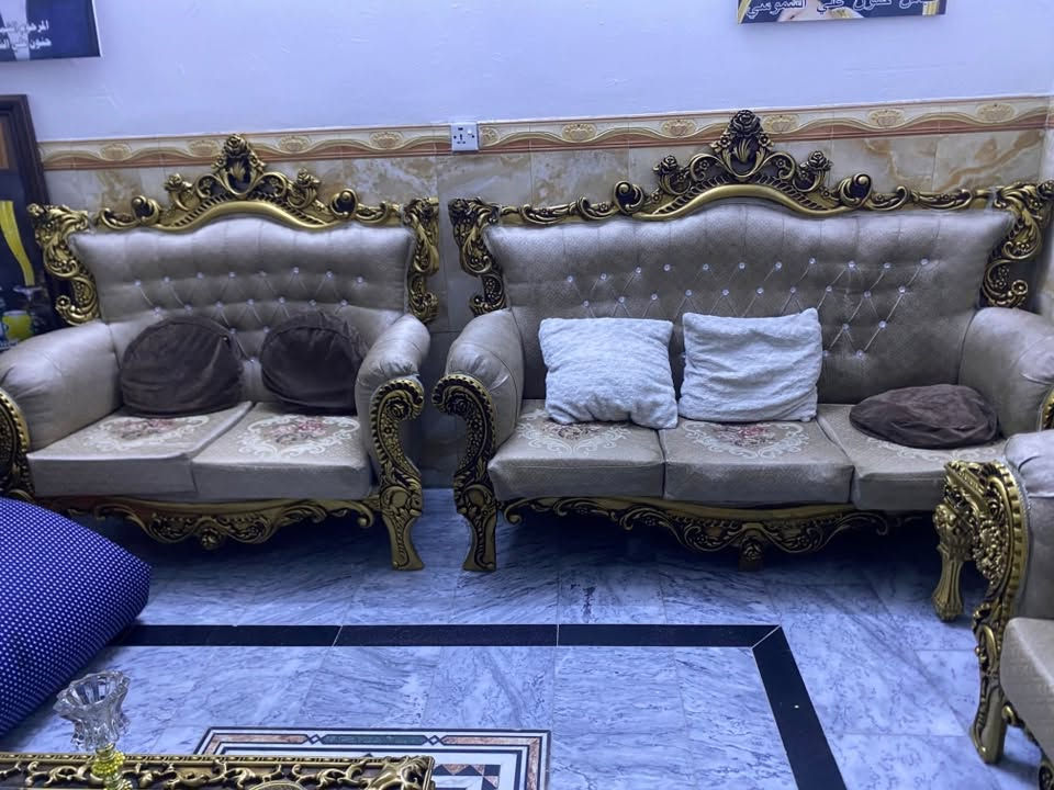 تخم ونص ملكي للبيع🪑

15 مقعد🪑✅
تخم اصلي السليمانيه ليس العادي
المكان حي ئور ٦٠٠
السعر ٧٥٠ الف 
الرقم ***********
