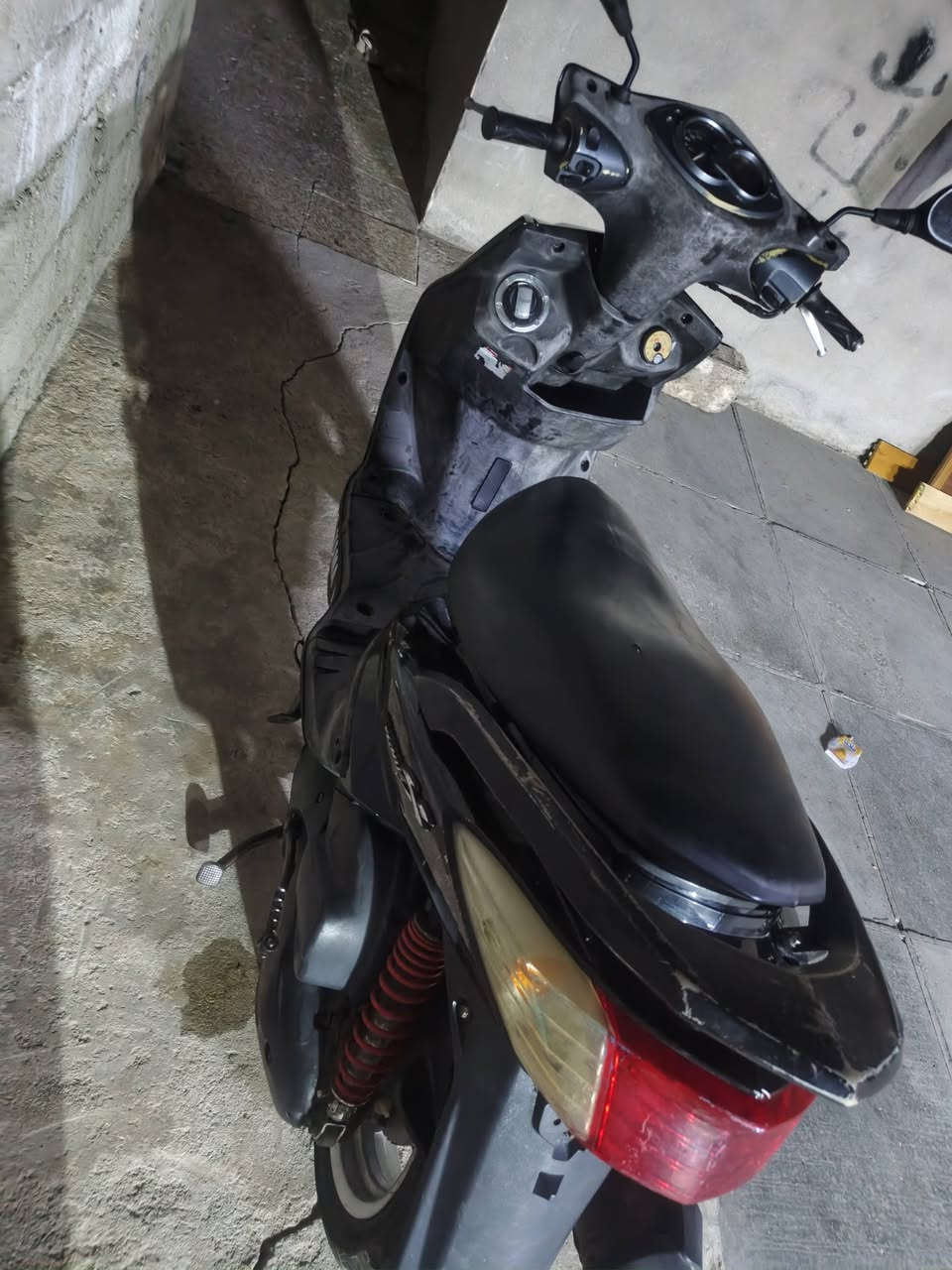 سكنس ياباني فحل خطين قبق نفخ استان كهربائي كفرات اصليه مكينه ما مفتوحه السعر ٨٠٠ العنوان بغداد الحرية ***********
