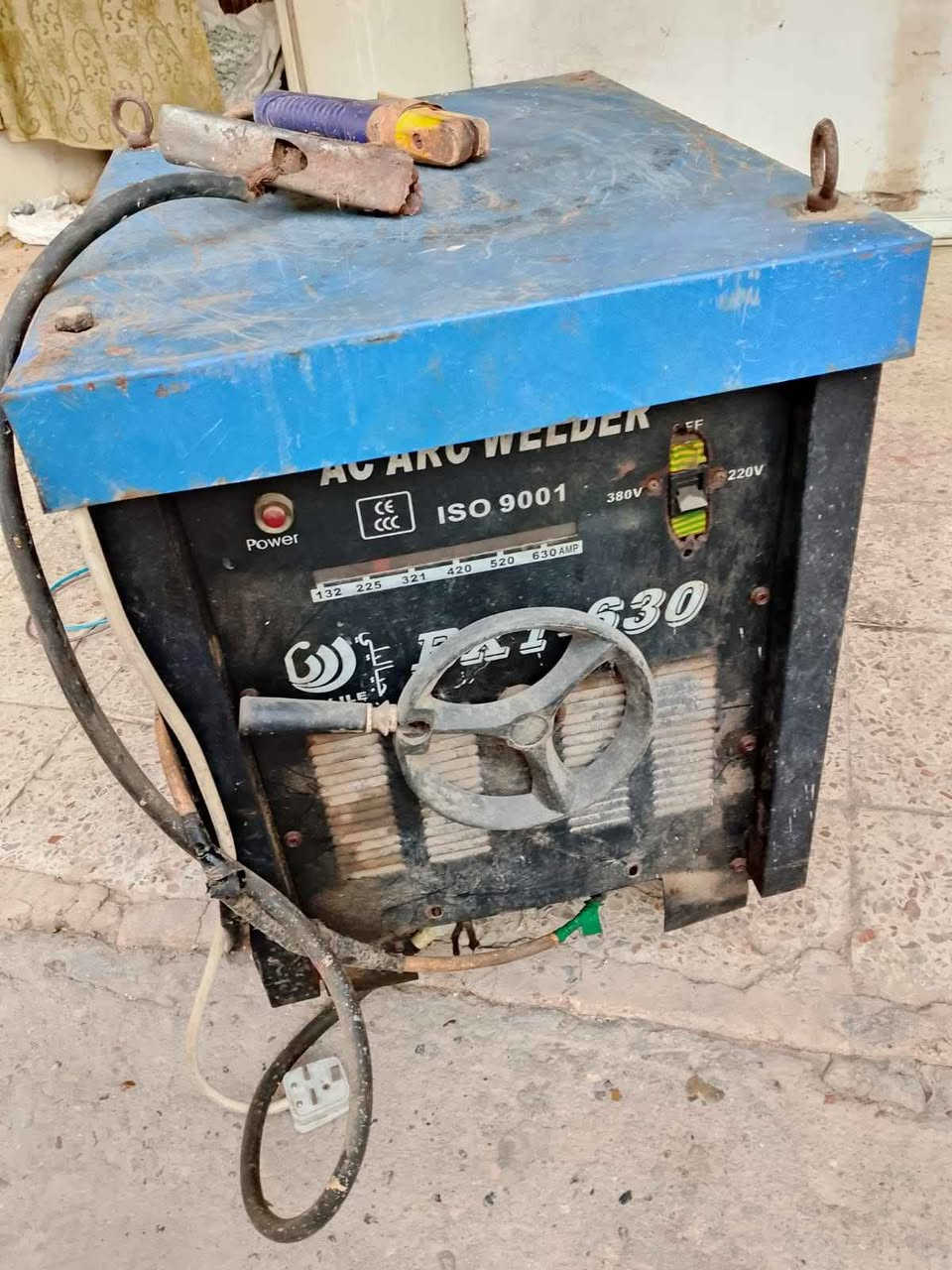 للبيع: ماكينة لحام كهرباء (AC Arc Welder 630)
السعر 250
رقم ;: *********** عمارة, ميسان
