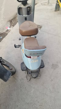 دراجه شحن ب200 بطاريات جدد على ايدي  مكاني الدوره  07872649684