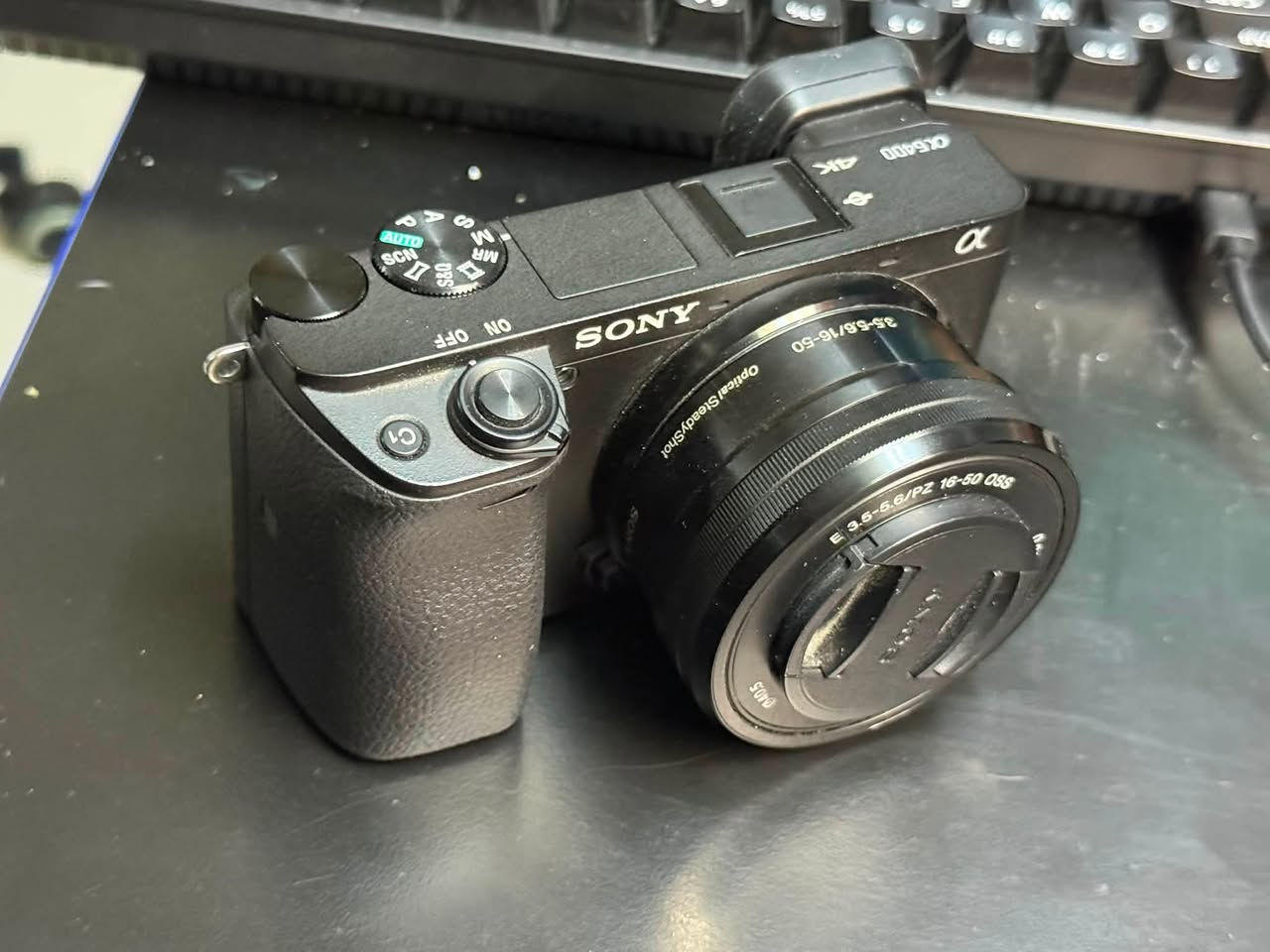 Sony 6400 للبيع
شتر الفين فقط والكامرة نظيفة كلش نظيفة

وياها غراضها كامله وعدستها الكت ورام ١٦ كيكة

للبيع السعر ٨٠٠ الف مكاني بغداد

للتواصل *********** واتساب
