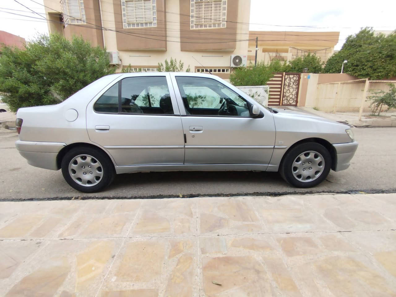 بيجو ٣٠٦ • ٢٠٠٢ • ٢٢٧ الف