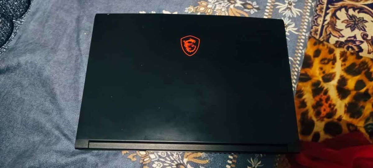 لابتوب msi كيمنك 
كور i5 جيل 11
كرت شاشه 1650
SSD 256
رام 8 
سعر 550 
مكاني بغداد شعب 
رقم ***********
ماعندي توصيل بغداد, العراق
