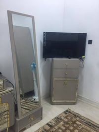 غرفة نوم • بلازما ٤٢ • للبيع