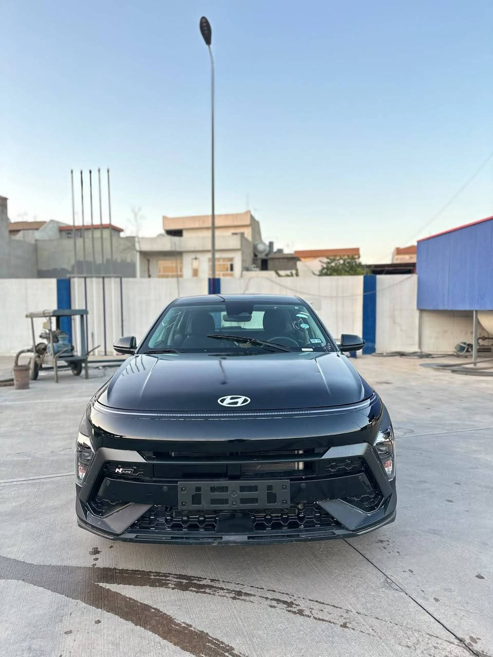 🔥 هيونداي كونا 2024 SEL للبيع 🔥
🚘 الموديل: 2024
⚙️ الفئة: SEL
🔧 المحرك: 2.0 لتر – 4 سلندر
💪 القوة: 147 حصان
⚙️ القير: IVT
🛞 دفع أمامي
📱 شاشة 12.3 إنش
📲 Apple CarPlay + Android Auto لاسلكي
🔑 تشغيل ذكي + دخول ذكي
❄️ تكييف أوتوماتيك
💺 مقاعد أمامية مدفأة
💺 مقعد السائق كهربائي
📡 مثبت سرعة ذكي
🛡️ أنظمة أمان ومراقبة النقطة العمياء
📷 كاميرا خلفية
💡 إضاءة LED
🛞 جنوط ألمنيوم 17 إنش
🔋 شحن لاسلكي للجوال
🔌 USB-C أمامي وخلفي

🎨 راس البونيد مصبوغ

💰 السعر: 150 بيه مجال 

📌 السيارة نظيفة، والفحص المكان اليعجبك 
اتصال. ***********
واتساب. ***********
ملاحظه يوجد جميع انواع السيارات حسب الطلب
