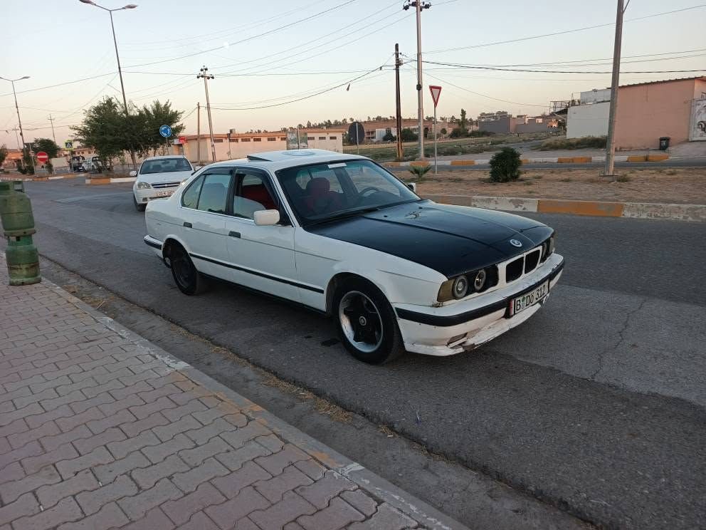 موديل91ليدراني قورسي نية سلايتو جام كارةبايي مةزبوتة ناوكيجو شتي هةموي ايشةكات مكينة بوخاري هةية كوشين جلدة 7باليفة بةردة بيلادة بنزيني كم دةخوات سعري 22..ئارمي اصلي بزربوة استنساغي لةگةلة كيشةي نية لةسةيتةرة شوين كةورگوسك نزيك هةولير ***********واتساب فايبر لةسةرة ..ريزو سلاو اكر, نينوى
