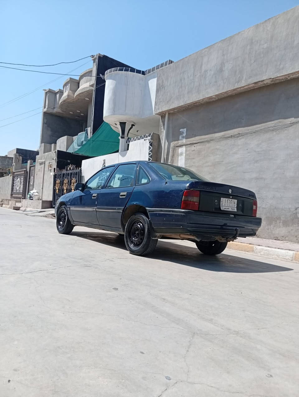 السلام عليكم اوبل فيكترا موديل 92 حجم 20 كير عادي محرك كير شرط رقم كركوك مشروع وطني شرط التحويل كابون بانزين بيه صبق بلاد ققط الهله والدوسات معمره  قاعد دبلات بلاد لا ضربه لا صبق علبلاد صدر قبل كم يوم بدلته كله جديدالسعر 37  وبيه مجال العنوان كركوك قضاء داقوق رقم الهاتف ***********
