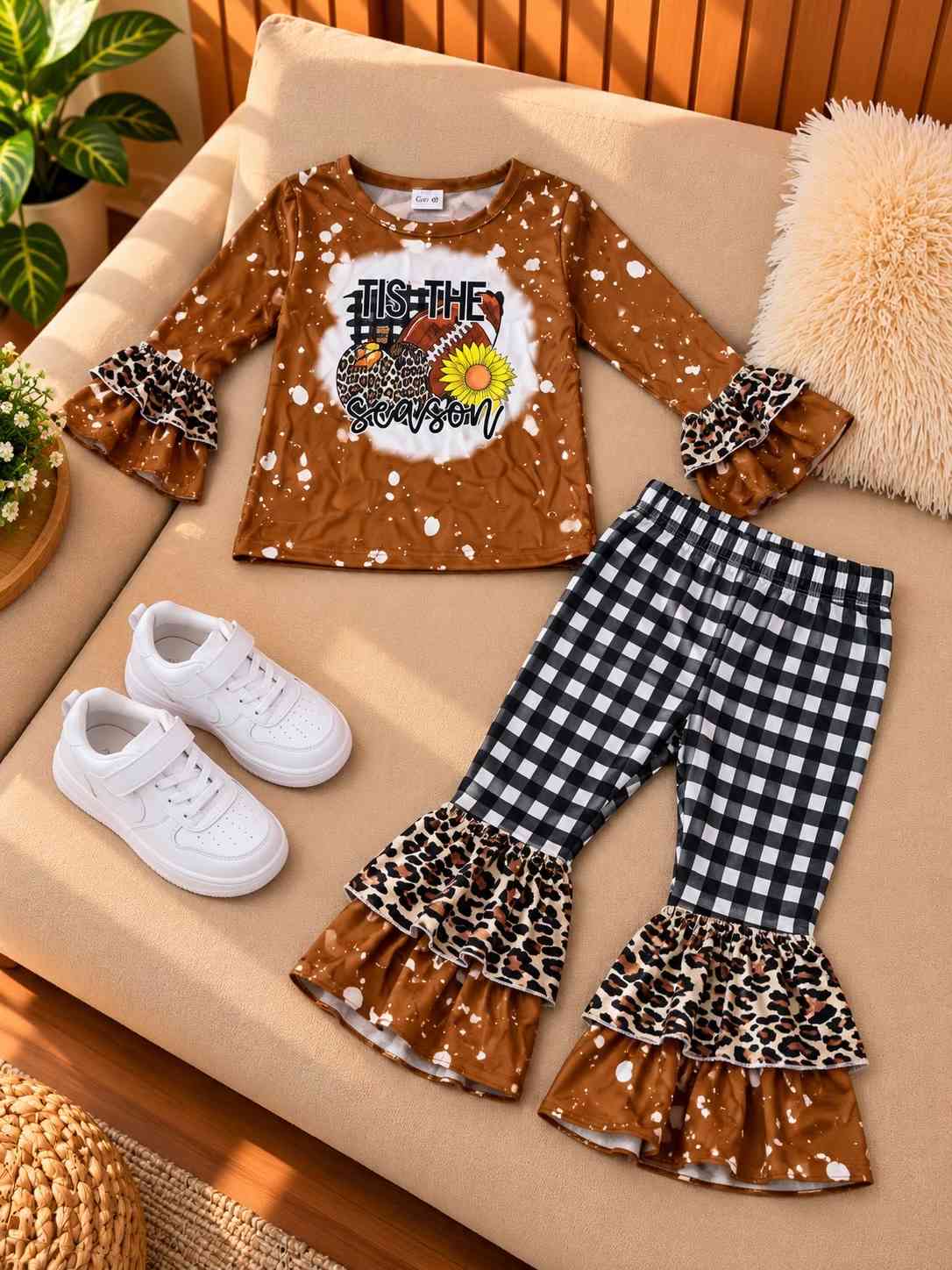 ️ موسم الربيع والشتاء وصل! 😍 ستايلات أطفال تخبل، خامات مرتبة وألوان حلوة تناسب كل وقت 🥰👕🧥 🔥 شوفوا التشكيلة واختاروا لطفلكم الستايل اللي يعجبكم #اطفال #ملابس #بهاري #شتاء #ملابس_اطفال 

نص مكتوب في الصور:
- بسم الله نبدأ وياكم موسمنا البهاري والشتائي
- ❄️🌸
- تشكيلة جديدة، ستايلات جديدة، وحلاوة غير 🤍