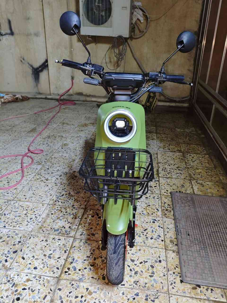 للبيع السعر ٤٥٠كامله و بعده جديه
مديل خمسه و عشرين 

الي راده خاص او ***********
المواصفات
اربع نمر 
باطاريته نضيف 
ملحقته كامله 
التفاصيل خاص او دك عليه
