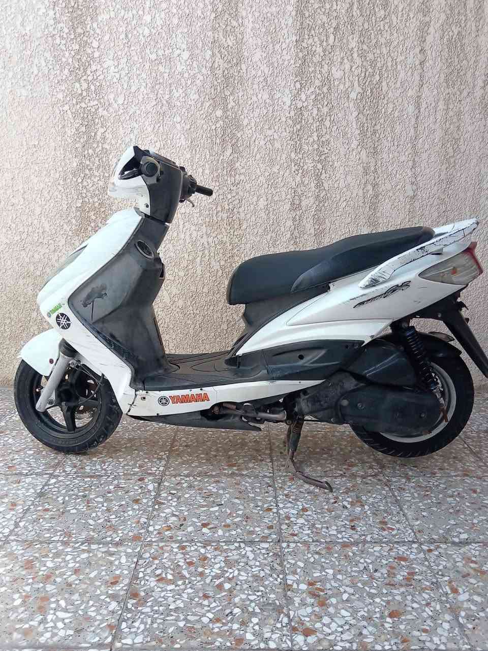 سلام عليكم سكنس لبيع دراجه مكفوله دراجه بحالت الوكاله زوج تاير جديد مكينه خرسه مكلف بنشر رقم صاحبهه متواجد واتساب ‏‪***********‬‏
