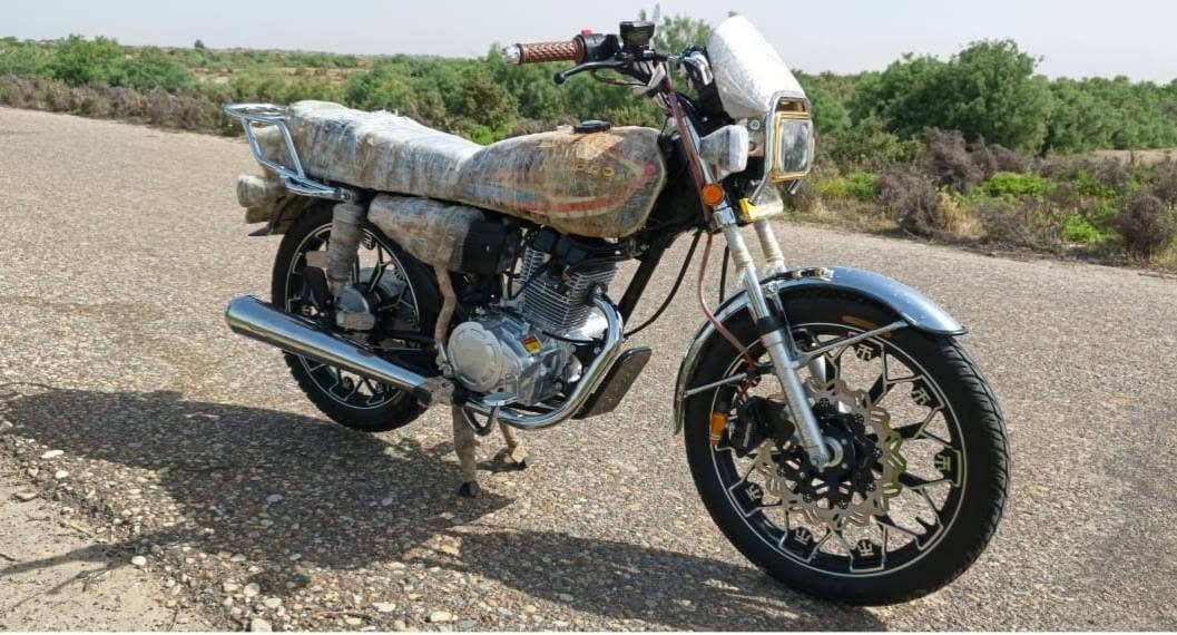 سلام عليكم دراجة للبيع نوع نامه برو 200cc لون اسود موديل 2026 اخت زيرو عينه كتروني بصمه تشقيل عن بعد مكان ميسان قضاء كميت *********** سعر خاص ولمو شراي لا يتعبيني
