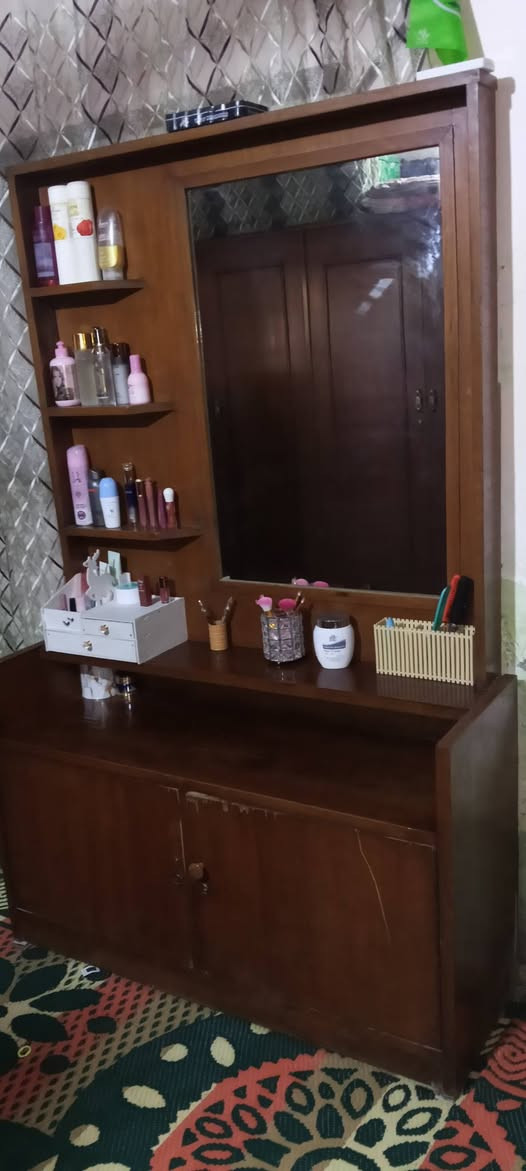السلام عليكم غرفه صاج نضيفه اللبيع السعر 450
مكان لحصوه وات ساب ***********
