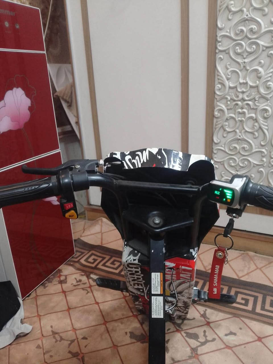 سكوتر درفت للبيع قوته 38V يجي وياه شاحنتة الاصلية3 سرع السعر 150 وبي مجال بسيط المكان بغداد الشعلة الرقم ***********
