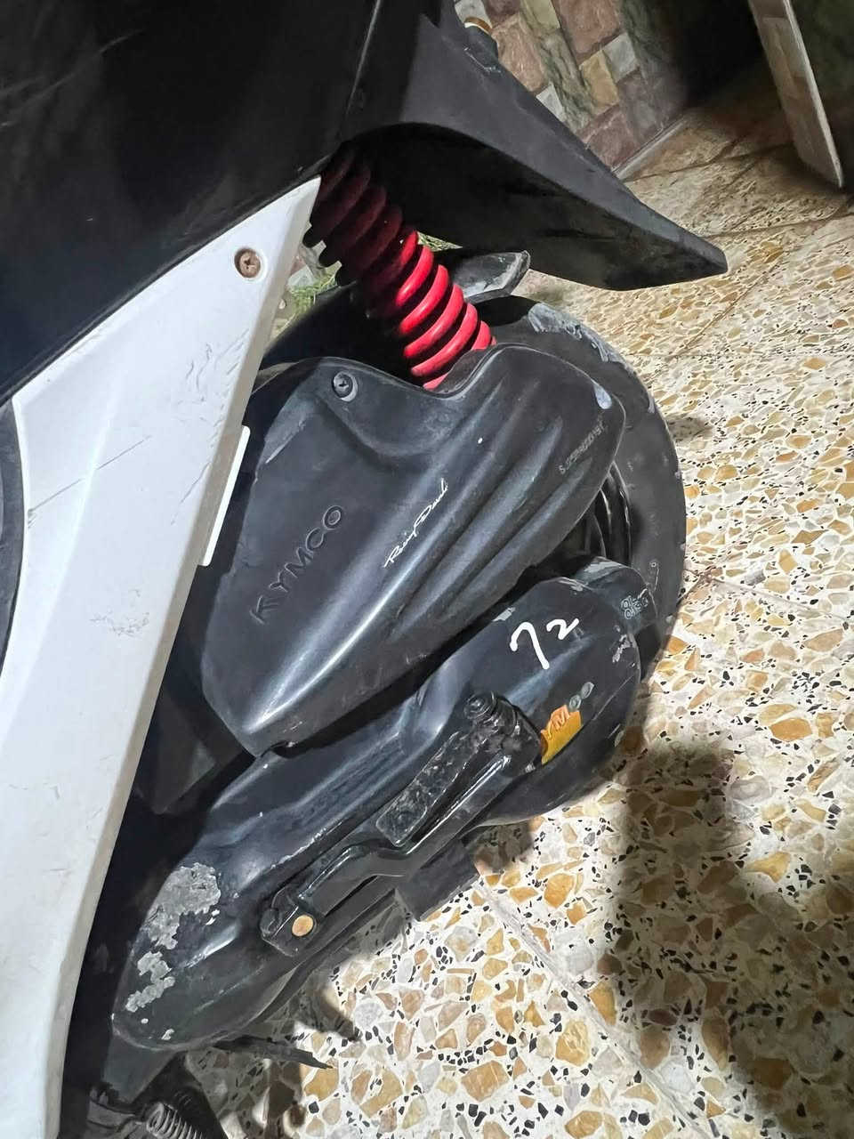 السلام عليكم دراجه كامكو جيفور جديده كلش مال رمبه شرط الفحص وين مايعجبك مكينه خرسه السعر ٦٥٠ وبيه مجال 
***********
