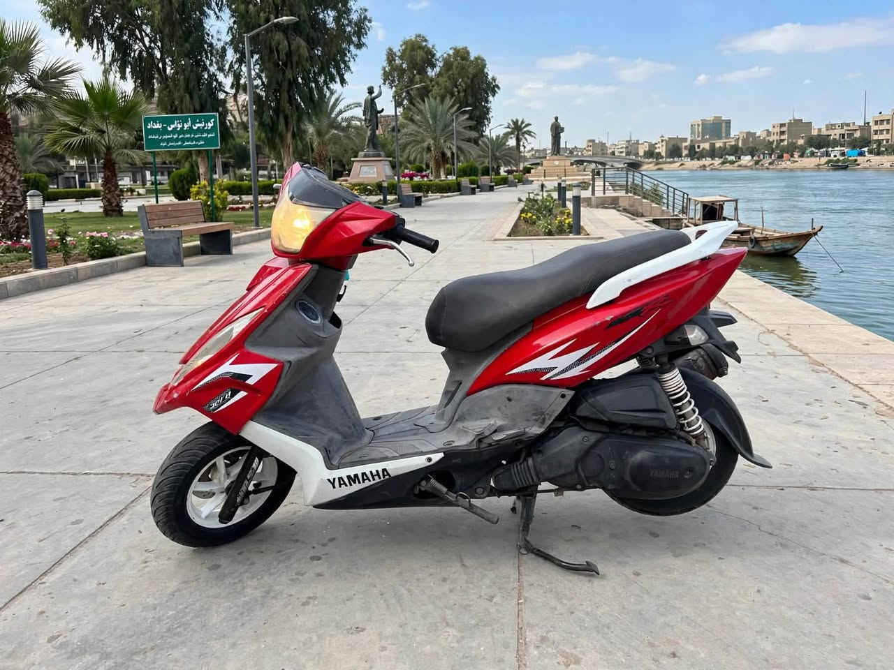 مليون و ١٠٠
***********
