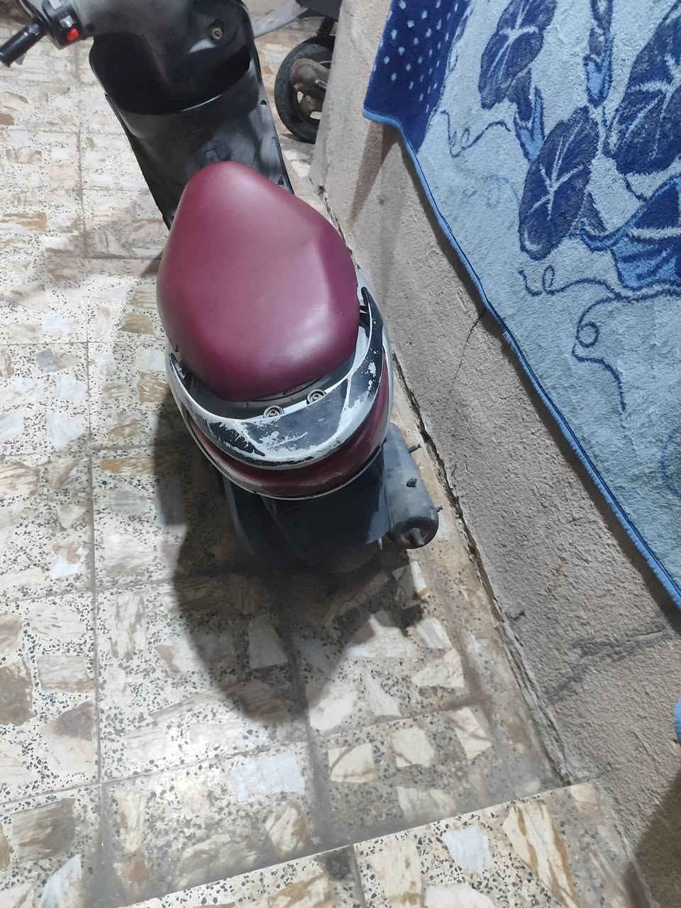سلام عليكم بريز لايت ناصي كامله نضيفه بيهه ملاحظات قليله السعر 400وبيهه مجال قليل مكاني بغداد الحريه الثانيه  وهذا رقمي ***********

