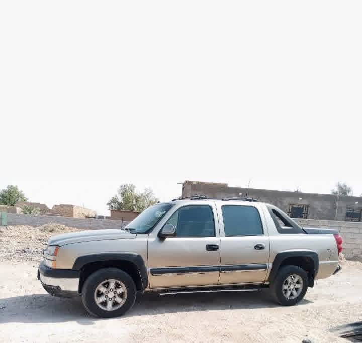 سلام عليكم ورحمه الله وبركاته جمسي فلانج للبيع موديل 2003محرك 5300كير 700جديد تبريد ثلج حداديه جديد مكان سماوه ب90وبيهه مجال تواصل معنا ***********
