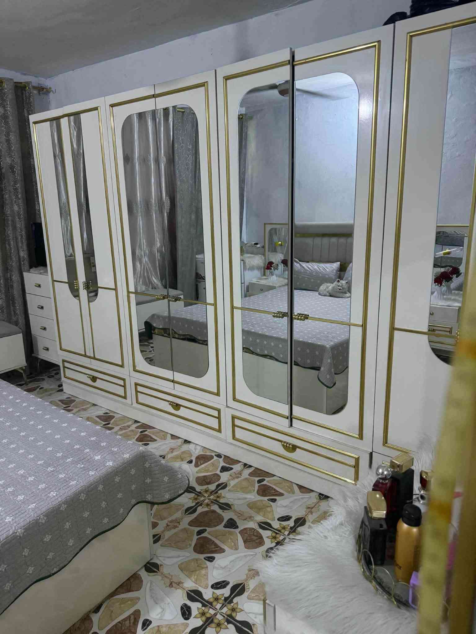 بغداد الشعب • غرفه اخشاب