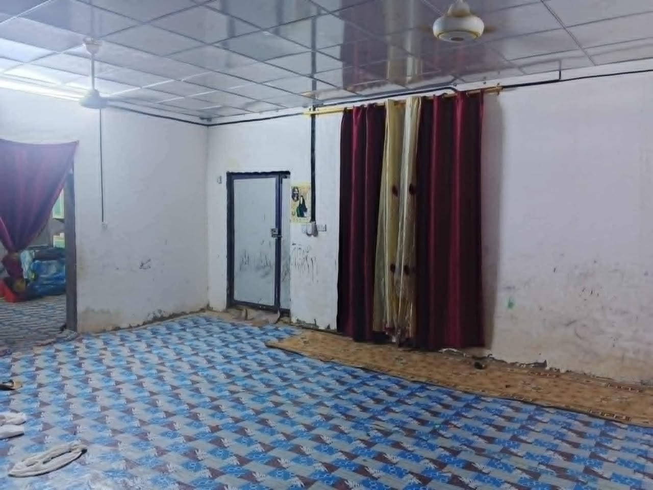 الرميثة حي الصادق  قرب جامع ال هجام مساحه ٤٠٠ متر زراعي  بي ٤ غرف صاله براني ١٠ في ٤ مطبخ الشارع مقرنص  السعر👈 خاص 👉***********  واتساب أو اتصال
