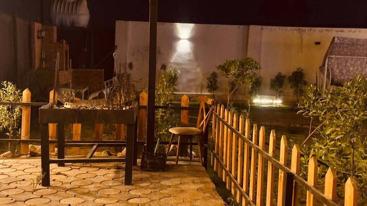 🏝️🏝️🏝️🏝️🏝️🏝️🏝️
🏡 مواصفات المزرعة
🛏️ غرفتين نوم كبيرة
🔊 متوفر سستم صوت 
🛋️ صالة واسعة 
🍽️ مطبخ متكامل
🚿 حمامات
🏊 مسبح للكبار والأطفال
🎠 ألعاب ومساحات ترفيهية 
🔥 باربكيو كامل مع جميع المستلزمات
عنوان المزرعه ، بغداد | البوعيثه
  أجواء نظيفة خصوصية تامة وأسعار مناسبة
***********
