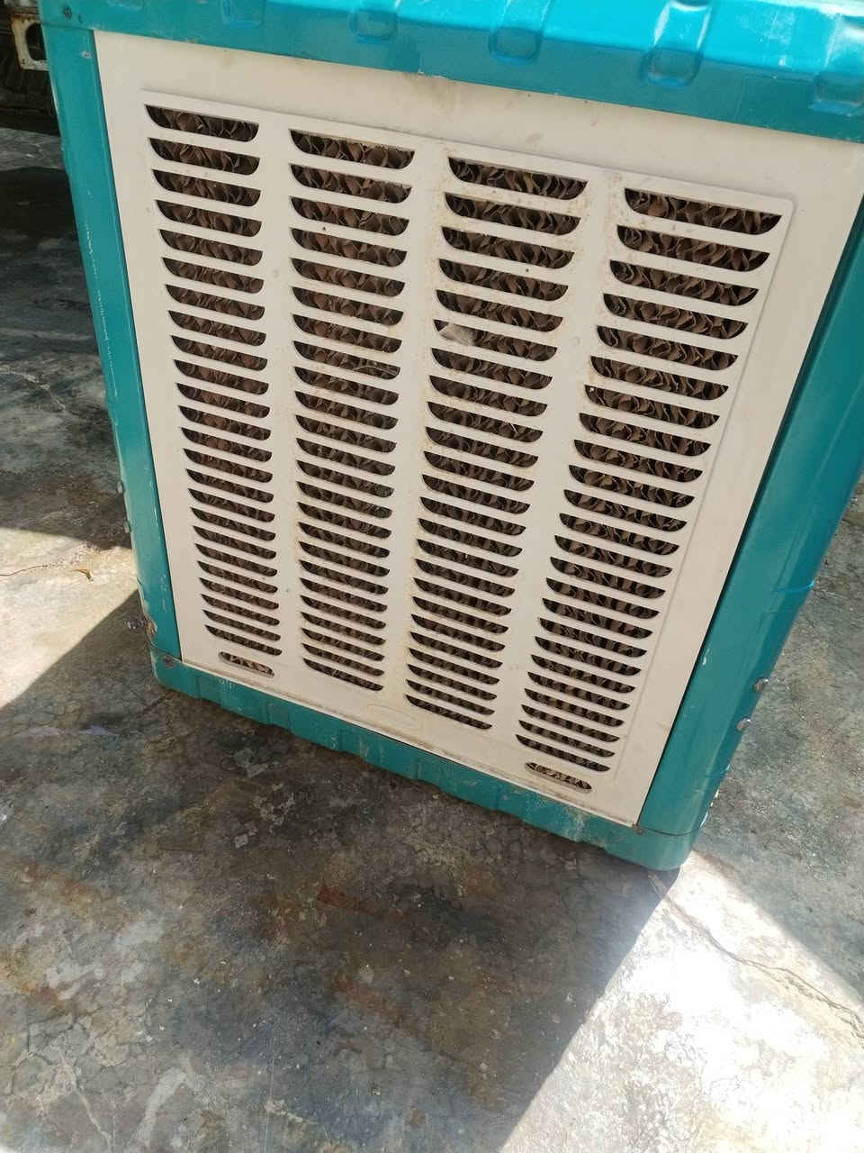 مبرده للبيع سرعتين حجم ٢ونص شرط النضافه ولشقل علمولد تشتغل تسحب اقل من نص ابير بل شرط انطيه مشتغله موسم واحد كامله مكمله سعر ٧٠ بيه مجال مكاني كركوك الصياده ***********
