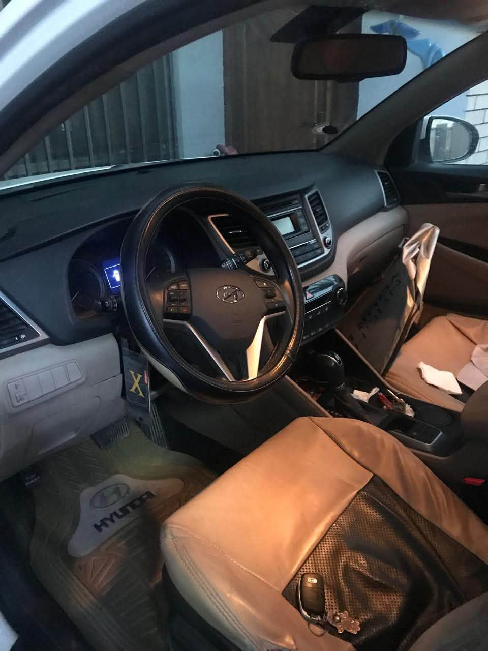السلام عليكم 
توسان خليجي موديل ٢٠١٨
سياره ماشيه ٣٥ الف كيلو سياره جديده مناقصه اي شي 
السعر المطلوب ١٨٥٠٠$ وبيه مجال
مكان سياره بغداد زيونه 
رقم بغداد سنويه باسمي تحويل ثاني يوم
سياره مابيه غرامات
للتواصل 
***********
