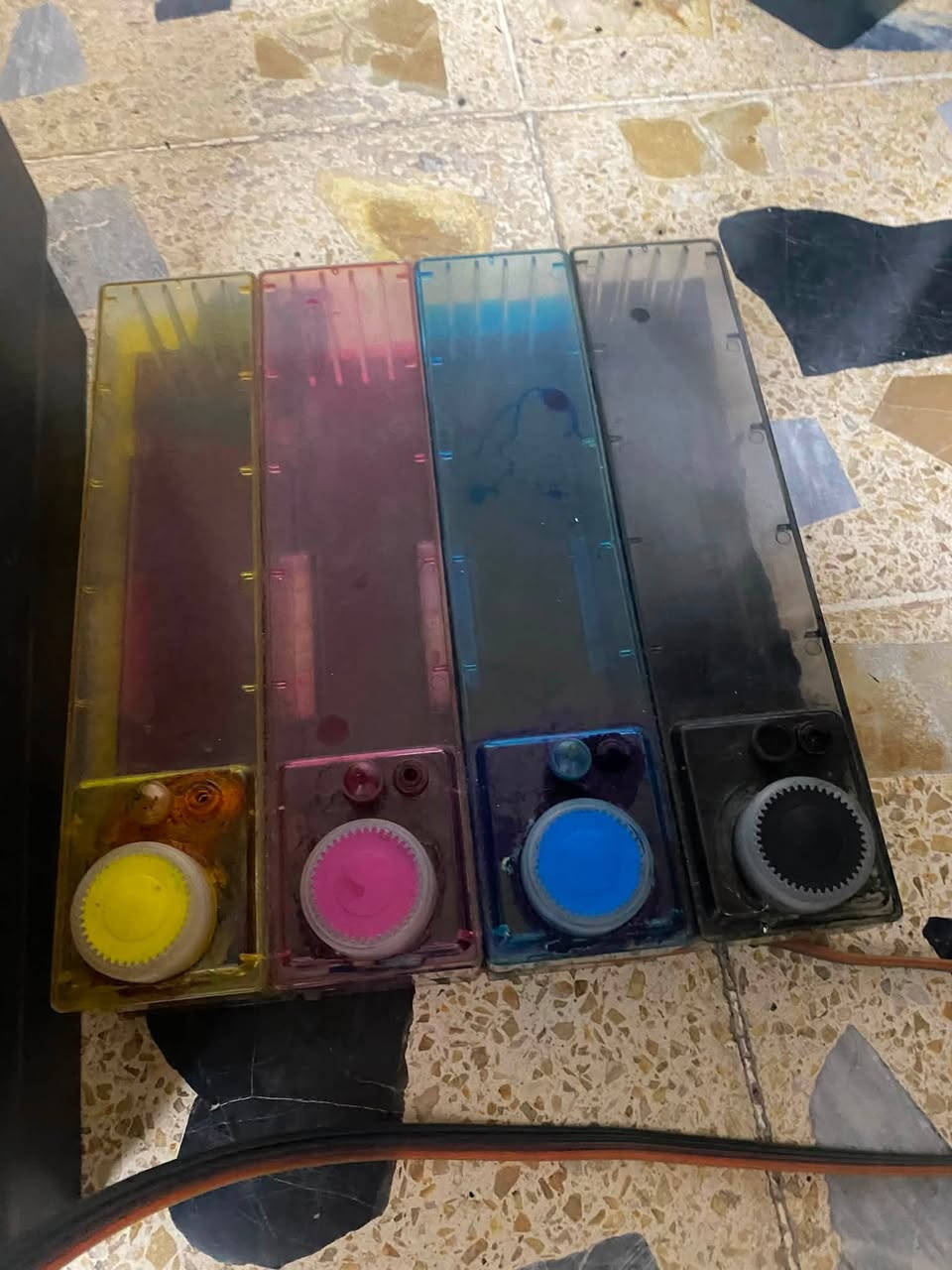 طابعه hp 57750 للبيع عداد  200 الف  في الموصل  هاتف *********** سعر 750 الف
