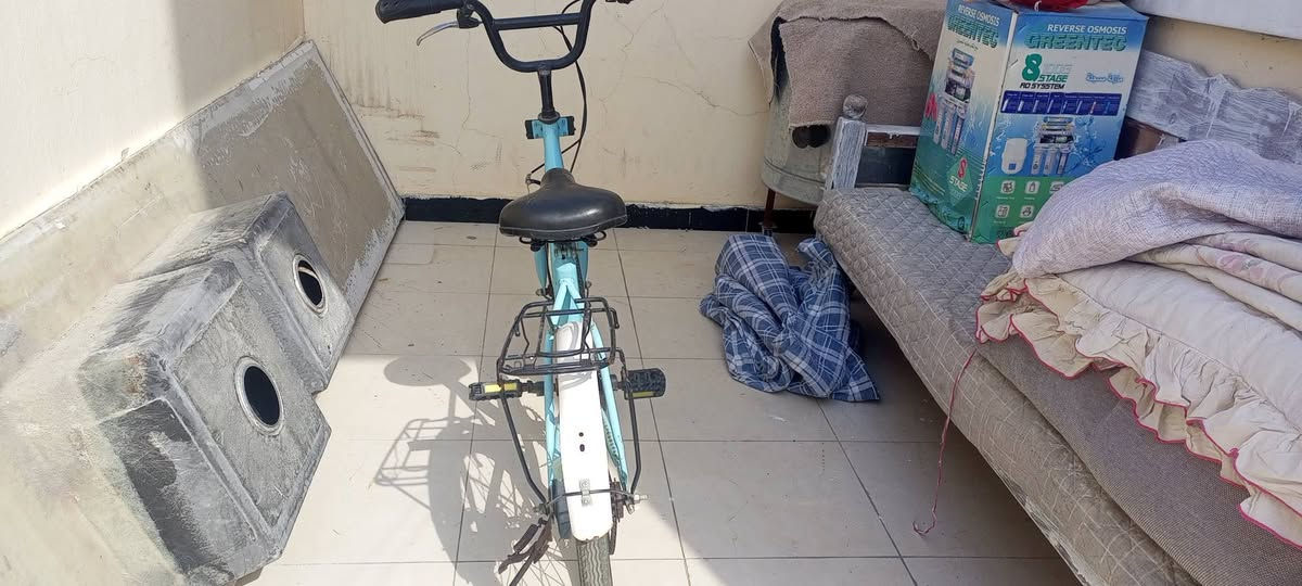 سلام عليكم عدي بايسكل للبيع بناتي حجم 16 سعر 45 نهايته 40 الاتصال على رقم ***********
