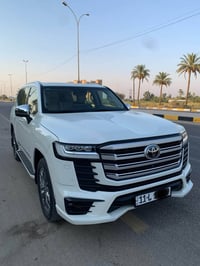 لاندكروز VX بريم • ٢٠٢٤ • رقم بغداد