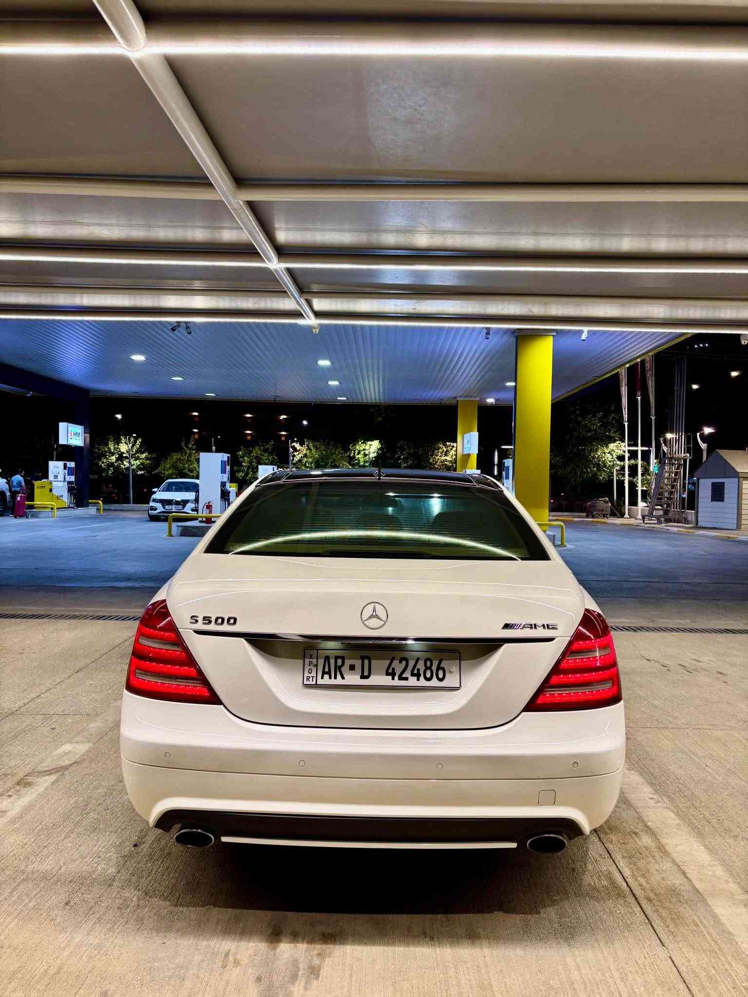 سەرەتا بە ناوی خوای گەورە 
مارسیدز s 350 
مۆدیل ٢٠٠٨کامل کامل کراوە بە ٢٠١٣  سەیارەکە زۆر تازەو چوان ماوەتەوە گیرو مەکینەو کارەبای بەشەرت مەکینەی نەکراوەتەوە بەشەرتی ١٠٠فیتەر دەعامی بۆدەعامی چاڵ شخوت نیەتی  یەک پارچە بۆیاخی ئەورپایە  مواسەفات 
پانۆراما 
درگا لارچ 
ناو زەرد 
کامێرا
حاسە 
شاشەی گەورە 
٤کوشن کارەبا 
٤کوشن ساردو گەرم 
درگا سەحب 
سندق سەحب 
رادار 
سەیارەکە کامل هەیکەلی دەسکاریی کراوە  
پیشو دوا زۆر تونو تۆڵە  بۆ مەسرەف مەگەری هەموو گیانی ئەدەم بەشەرت 
تکایە ئەگەر موشتەری نیت سەرمان مەئیشینە  لەخۆتەوە سعر لی مەدە  سەیارەی وا پاک تازە نەماوە 
ژ:م*********** السليمانية, العراق
